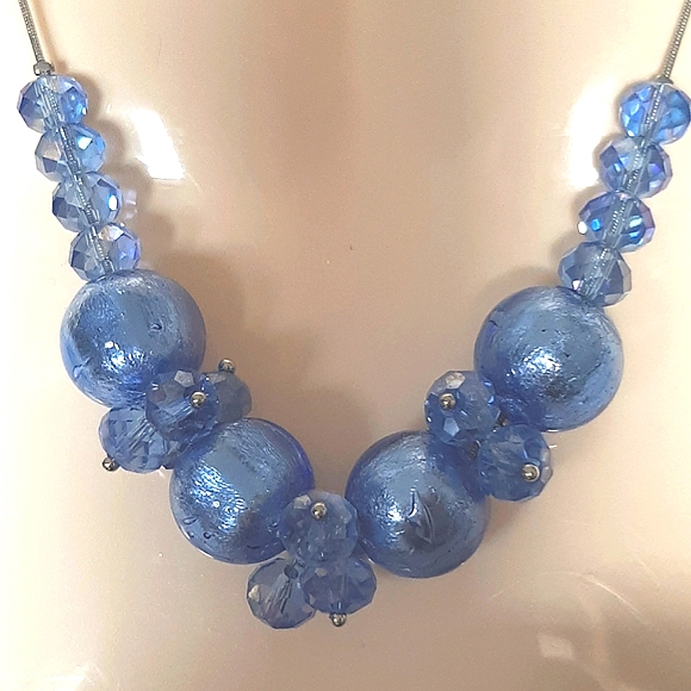 **3/$25** Shimmering Blue Necklace w Silver Tone Chain - Very Good Condition